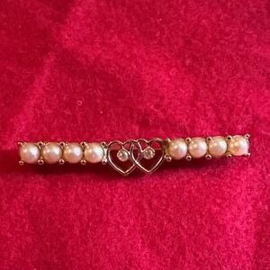 Sarah Coventry Gold Toned, Pearl Heart Brooch